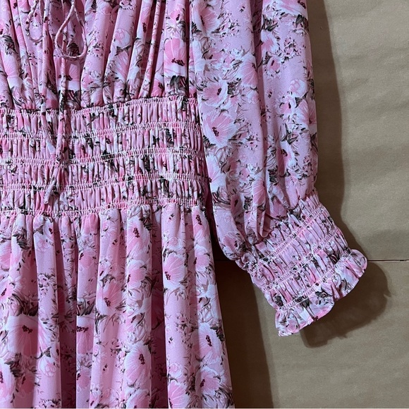ASTR The Label | Floral Tiered Midi Dress Smocked Puff Sleeve Pink Size M - Picture 7 of 12